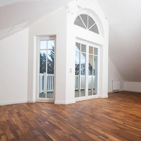Phantastisches Haus Mit Pool Direkt In Muenchen Εξωτερικό φωτογραφία