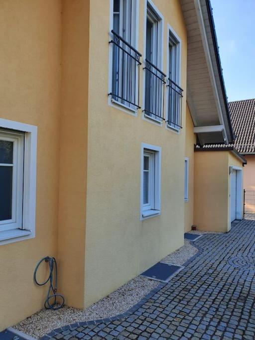 Phantastisches Haus Mit Pool Direkt In Muenchen Εξωτερικό φωτογραφία