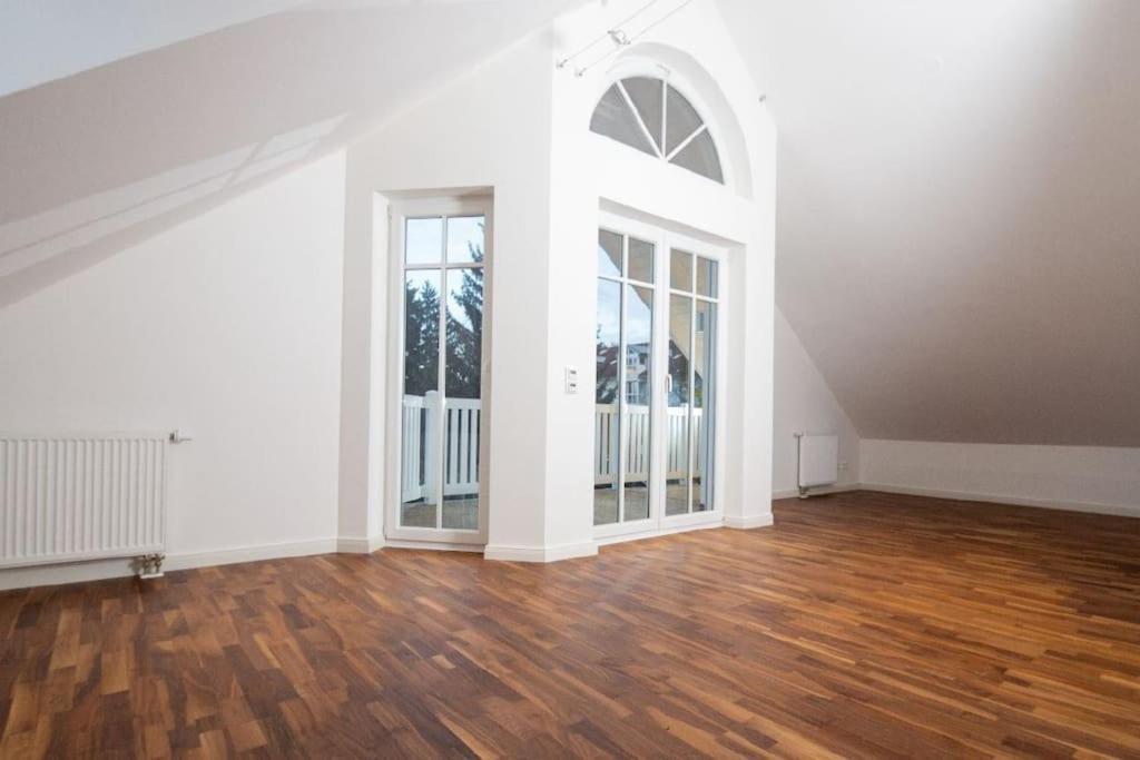 Phantastisches Haus Mit Pool Direkt In Muenchen Εξωτερικό φωτογραφία
