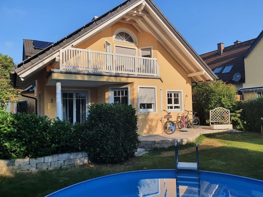 Phantastisches Haus Mit Pool Direkt In Muenchen Εξωτερικό φωτογραφία
